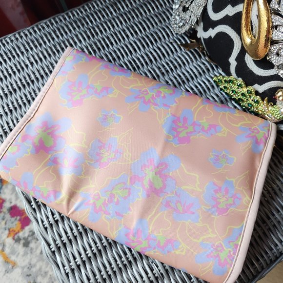 NINE WEST Toiletries Bag - Travel Cosmetics Organizer ~ Hanging Hook - Picture 2 of 3